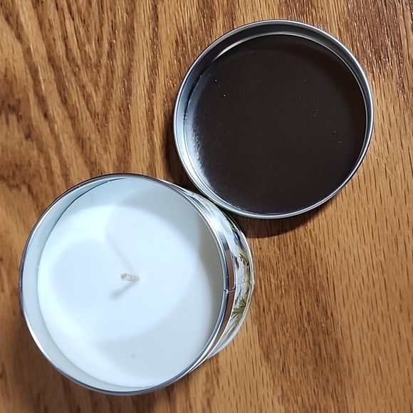 🌿Michel Design Works Moss & Oak Candle Tin Birds - Picture 5 of 5